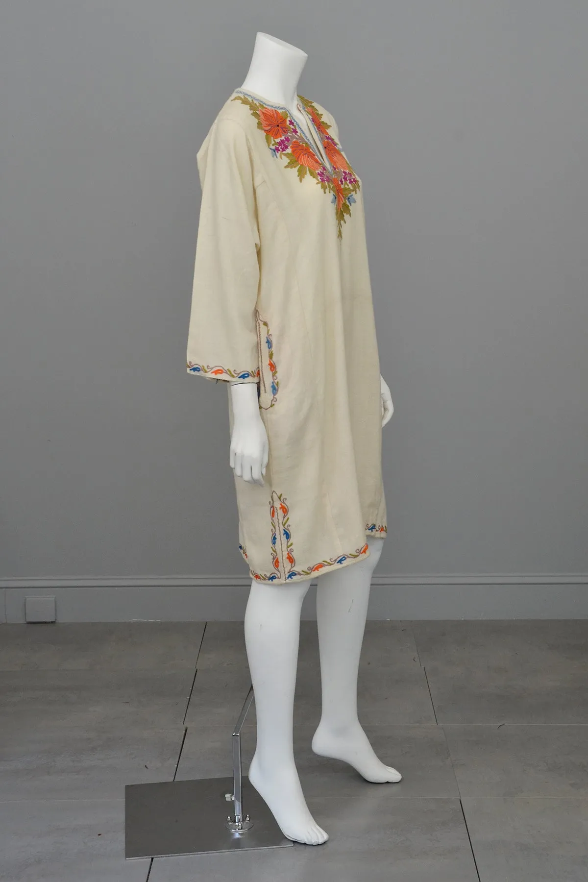 1970s Embroidered Off-White Wool Tunic Caftan Dress, Size L