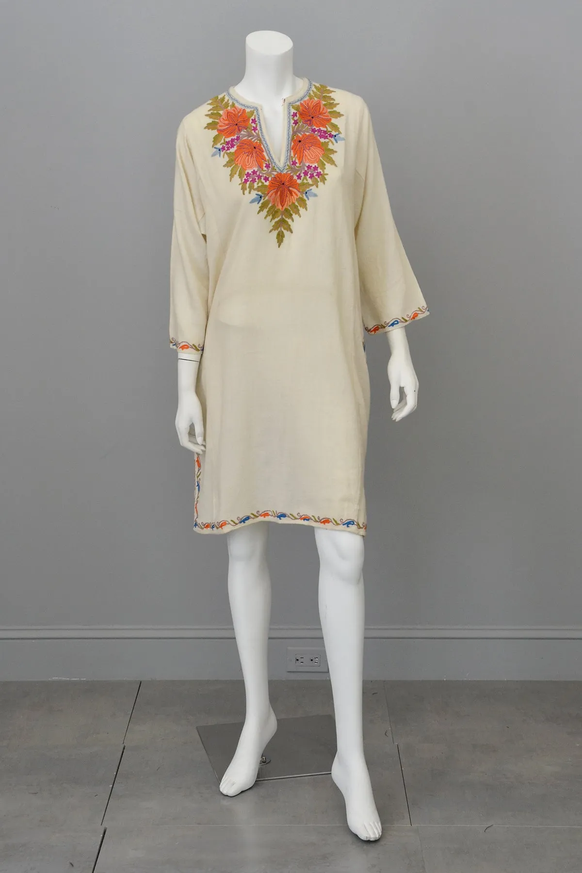 1970s Embroidered Off-White Wool Tunic Caftan Dress, Size L