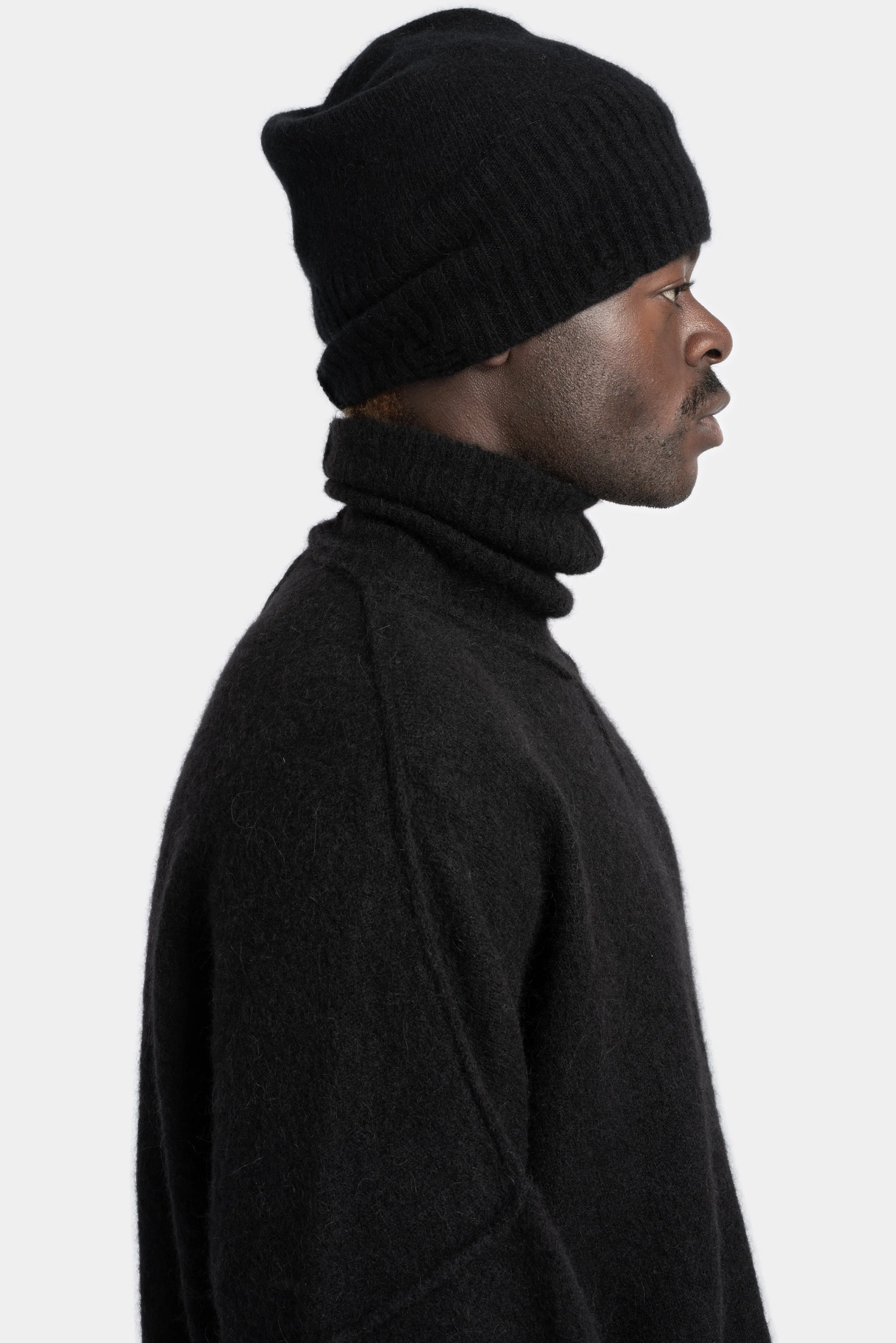 Alpaca / Virgin wool knit beanie, Black