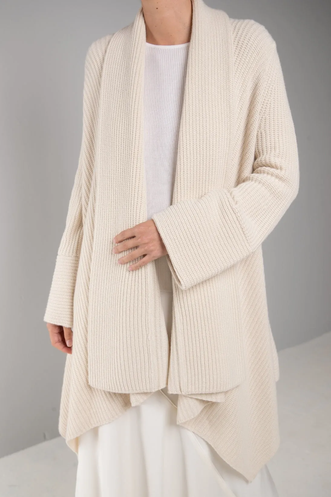 DIAMOND DRAPE CARDIGAN COAT