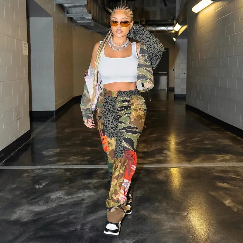 Getadme Camo Flare Cargo Pants For Women High Waist Big Size Camouflage Print Baggy Techwear Patchwork Pocket Summer Streetwear Trousers