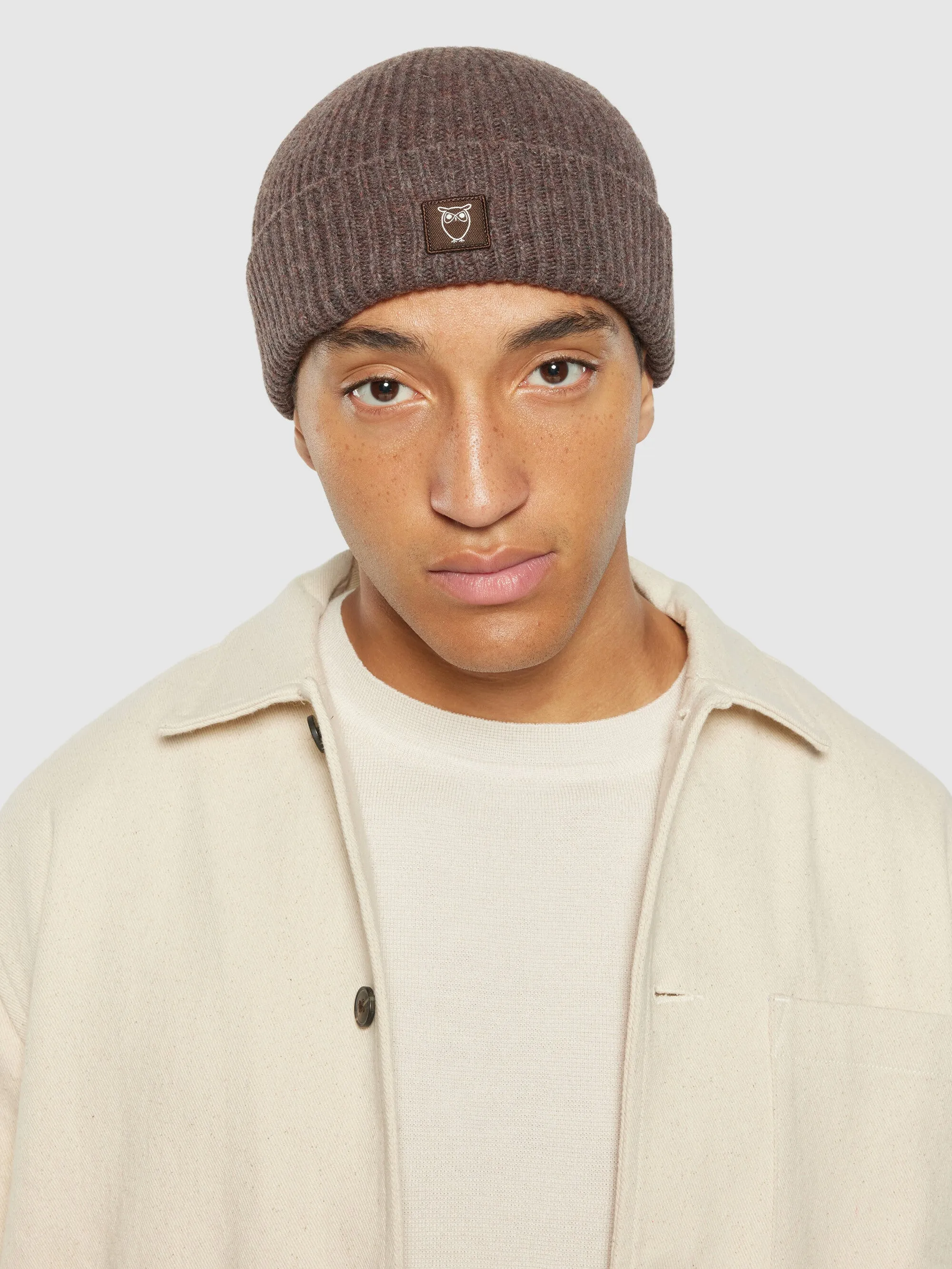 Low wool rib beanie - Demitasse (brown)