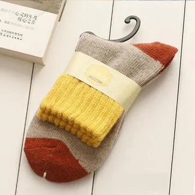 Retro Thick Women Socks Wool/Synthetic Blend Reinforced Heel/Toe