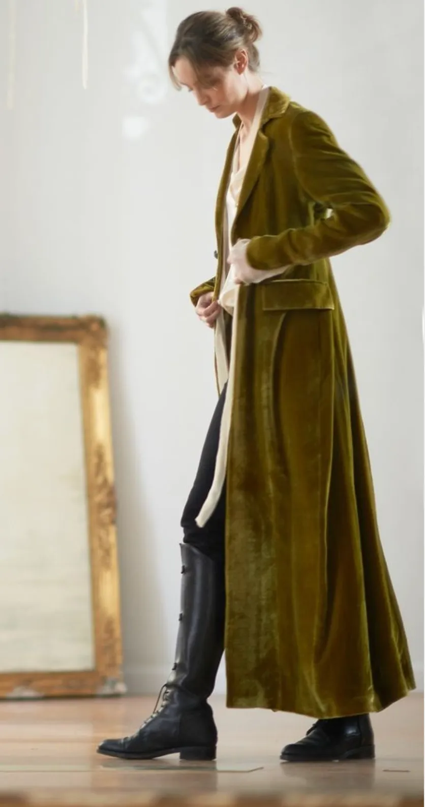 T.ba Classic Silk Velvet Coat