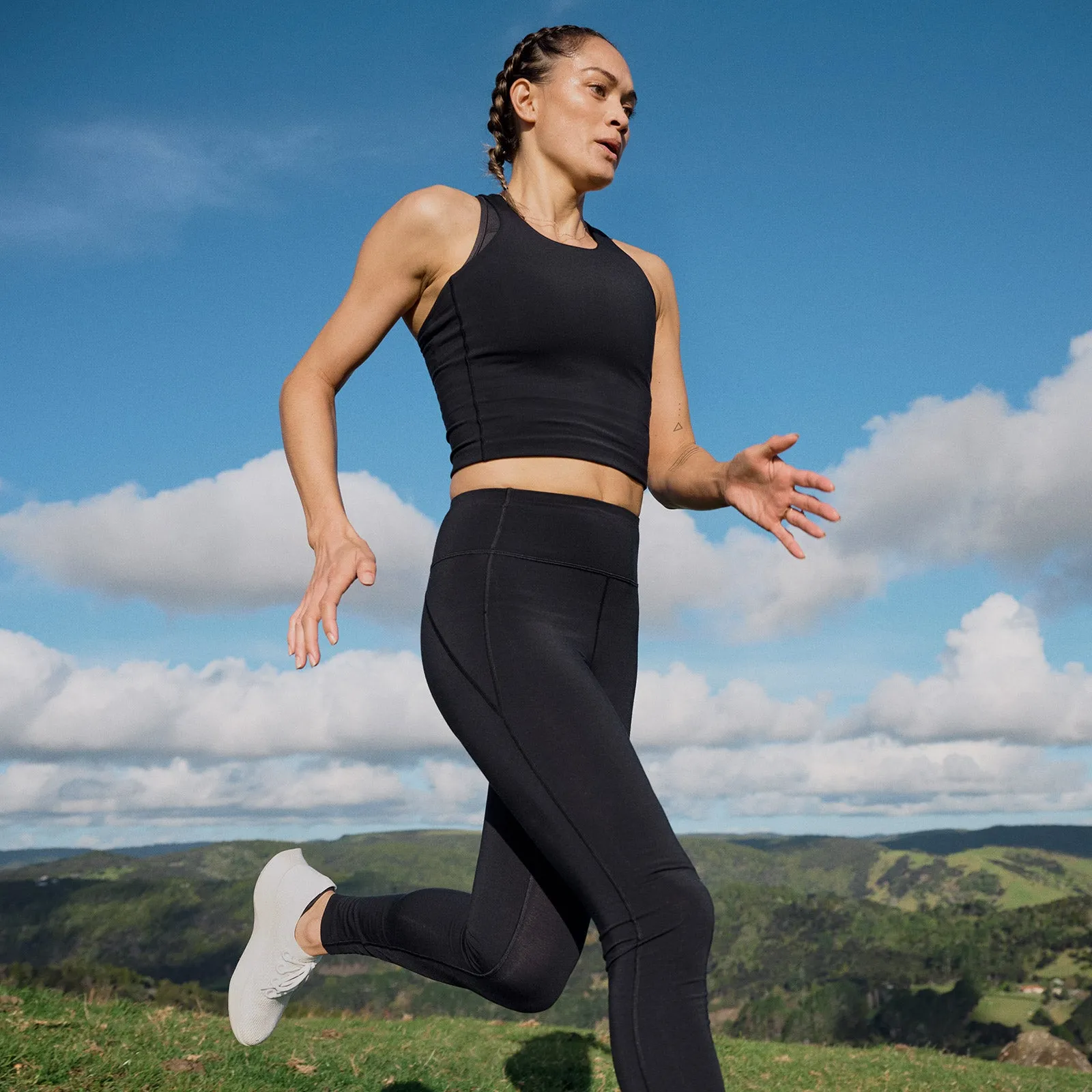 Women's Natural Run Form Tank - Natural Black